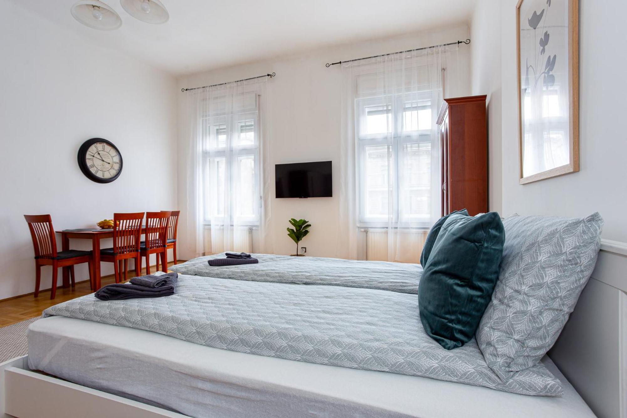 Urania Apartments Boedapest Buitenkant foto